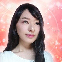 理百合(りゆり)先生