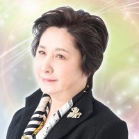 仁玲(にれい)先生