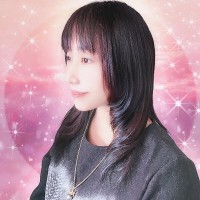 新央(にちか)先生