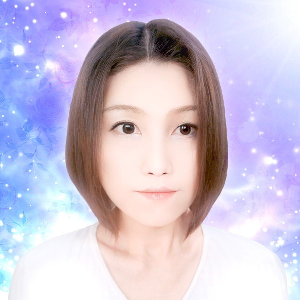 ���q�i�݂��j�搶