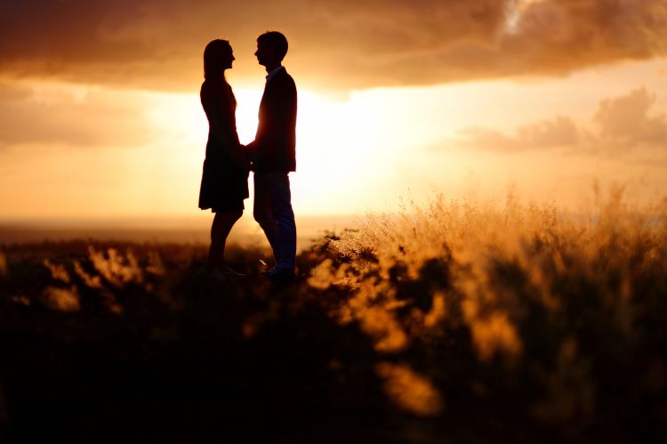 元彼の夢を見る意味とは 夢占いで解説 復縁の前兆の場合も 元彼の夢を見る意味とは 夢占いで解説 復縁の前兆の場合も