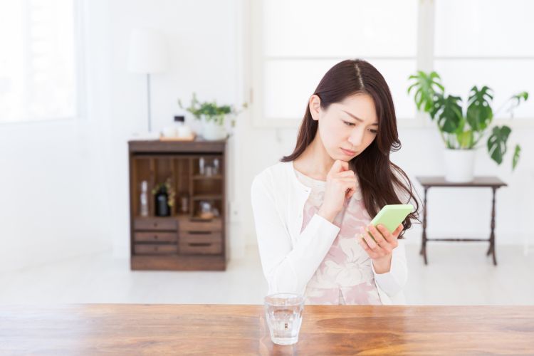 自分から振ったくせに連絡してくる男性心理10つ 自分から振ったくせに連絡してくる男性心理10つ