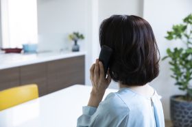 電話占い師は稼げない？