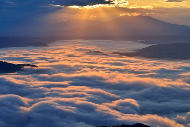 あなたの人生が変わる スピリチュアルな5つの前兆とそれに気づくために 電話占いカリス 口コミで当たると話題の電話占い