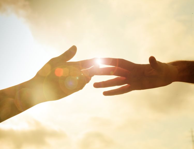 ソウルメイトとは 意味や特徴 見分ける方法をご紹介 診断で運命の人の可能性も ソウルメイトとは 意味や特徴 見分ける方法をご紹介 診断で運命の人の可能性も