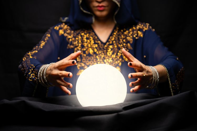 電話占いカリス占い師