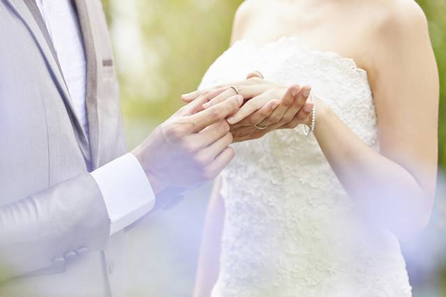 結婚したい人必見 占い師による結婚占いでプロポーズされた体験談